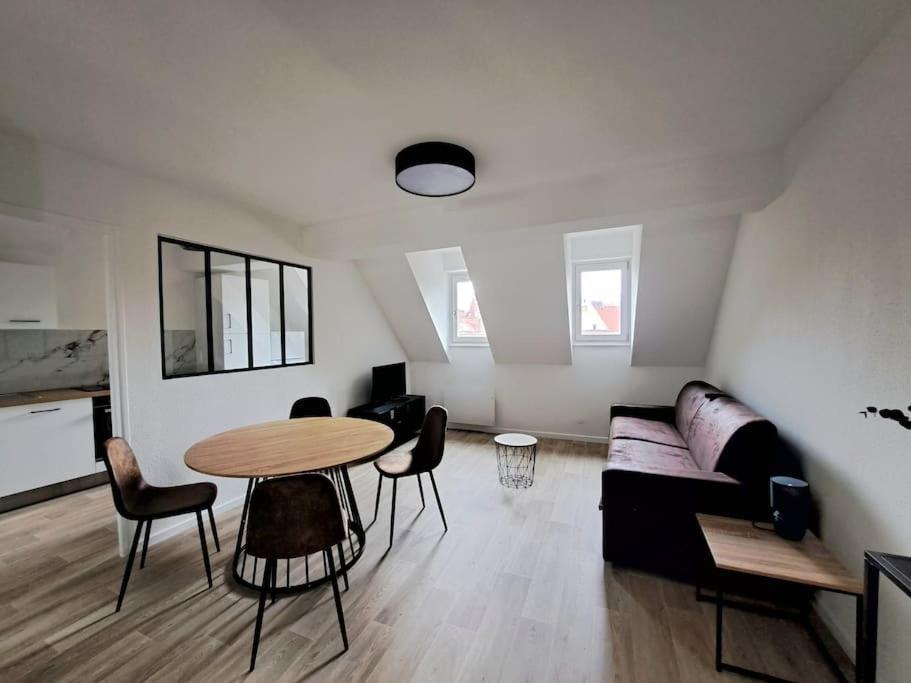 Appartement Centre Historique Avec Parking Inclus Colmar Exteriör bild