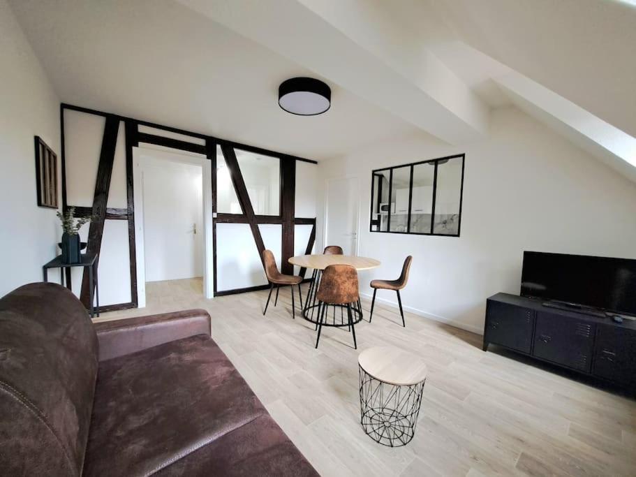 Appartement Centre Historique Avec Parking Inclus Colmar Exteriör bild